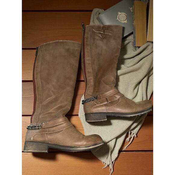 Steve Madden Women’s 8 Brown Faux Leather Knee High Boots Chain Detail Riding - Picture 1 of 16